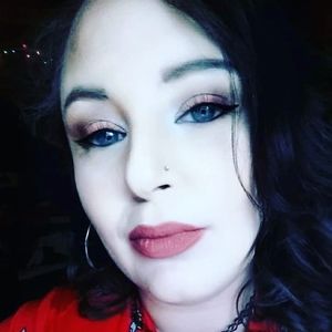 Meet your Posher, Candace